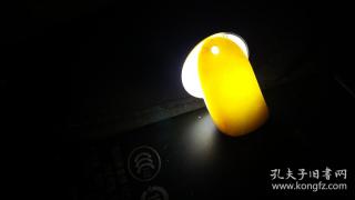 顶级和田玉籽料象牙质淡黄珍品