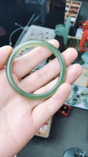 和田玉湖水绿手镯放假了特冰特特润